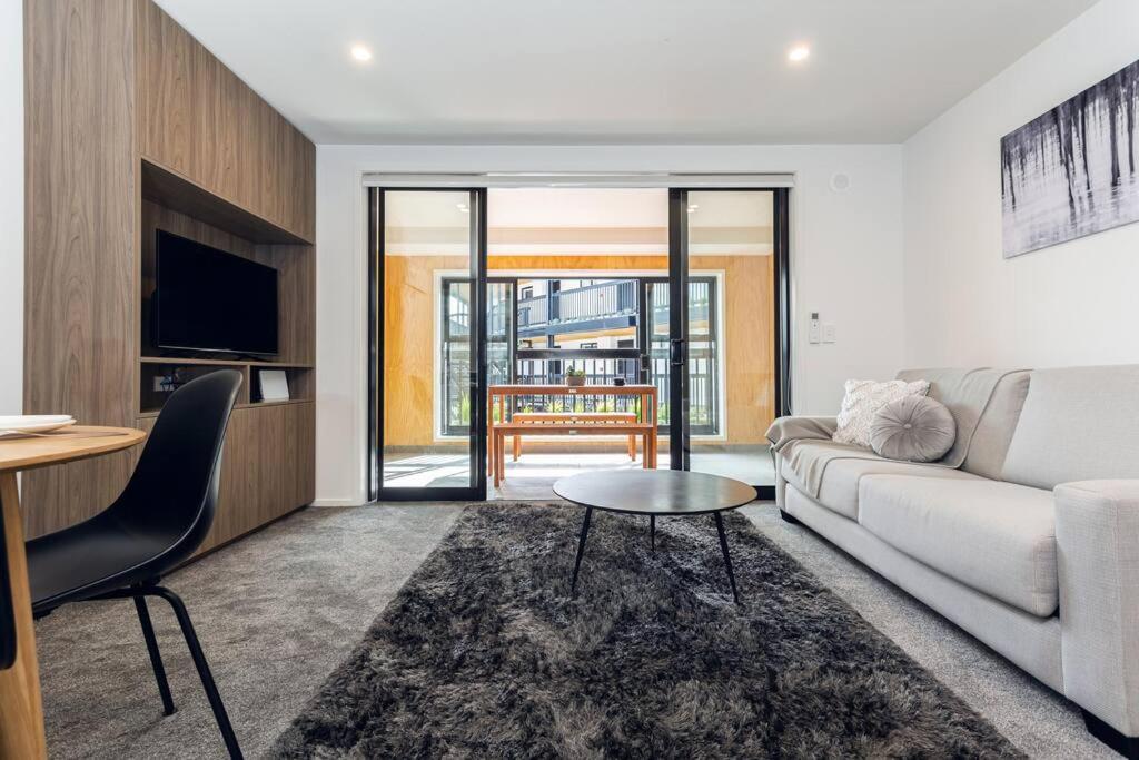 Stellar Central City Apartment - Hagley Park ไครสต์เชิร์ช ภายนอก รูปภาพ