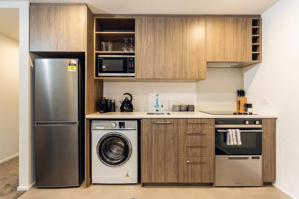 Stellar Central City Apartment - Hagley Park ไครสต์เชิร์ช ภายนอก รูปภาพ